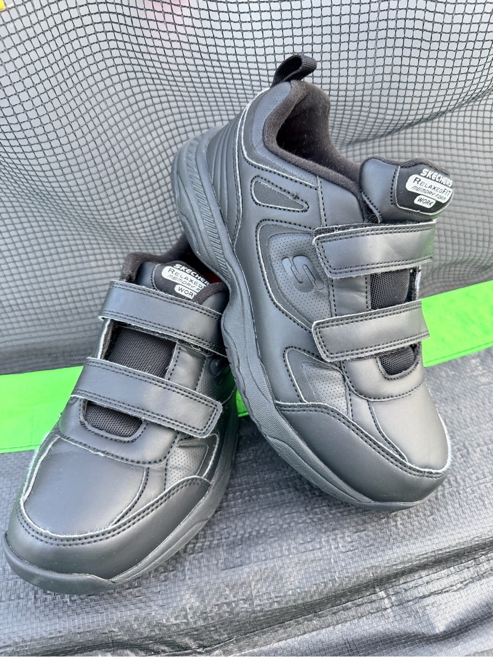 Skechers black work shoes, Size US 7.5 #workwear #sneakers